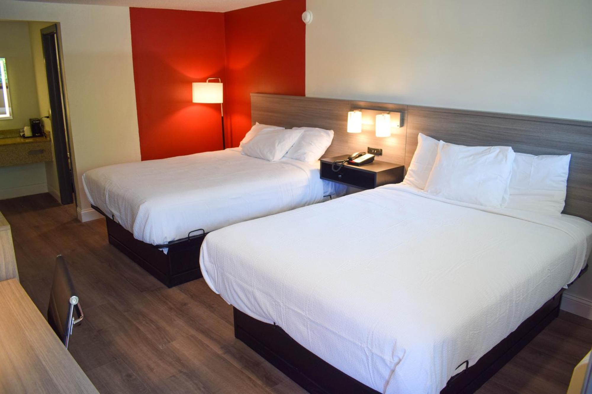 Motel Ramada By Wyndham Cleveland Airport West à Fairview Park Extérieur photo