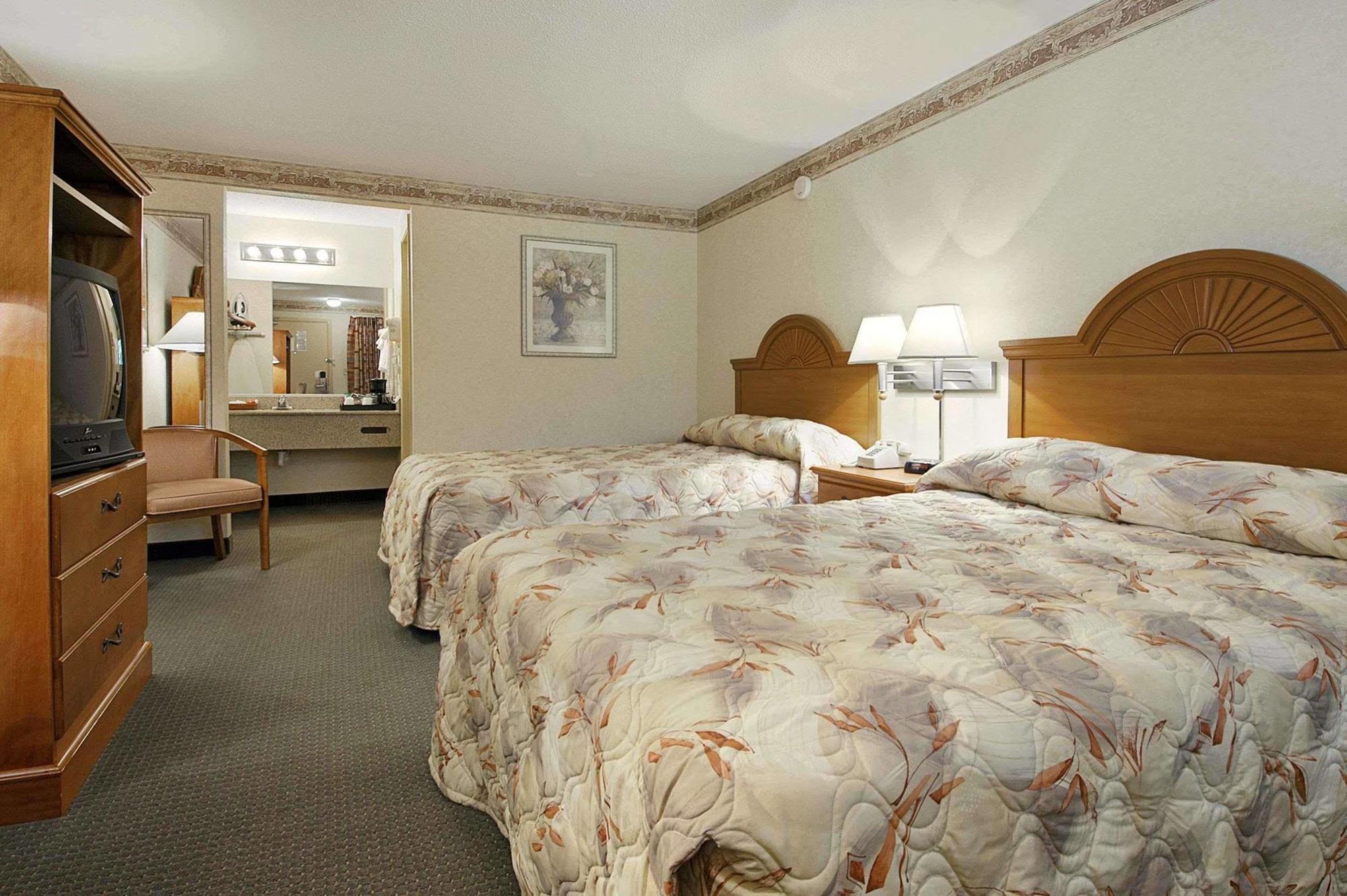 Motel Ramada By Wyndham Cleveland Airport West à Fairview Park Chambre photo